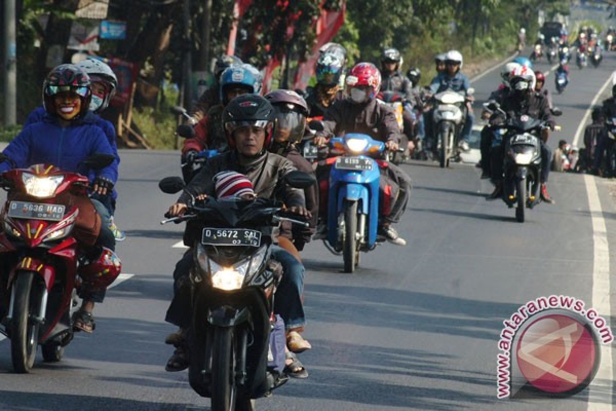 Pemudik bermotor dominasi jalur Pantura Jawa