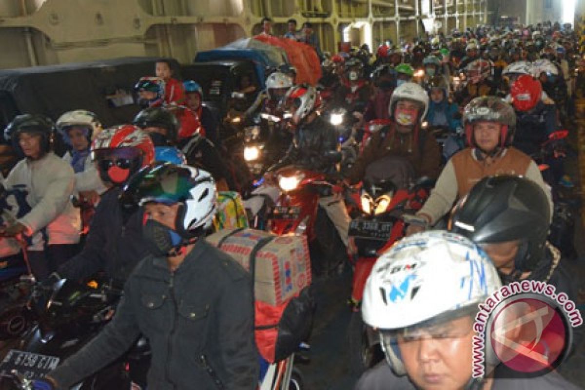 Over 381 thousand make Sumatra to Java trip for Lebaran