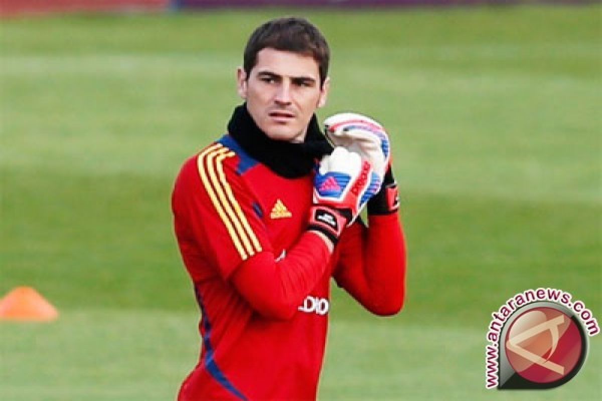 Iker Casillas ingatkan Liverpool untuk hormati Porto