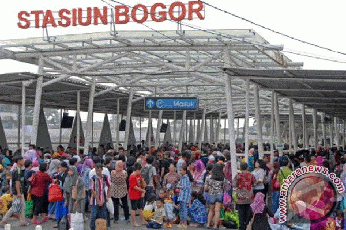 Stasiun Bogor pagi ini 40% lebih ramai