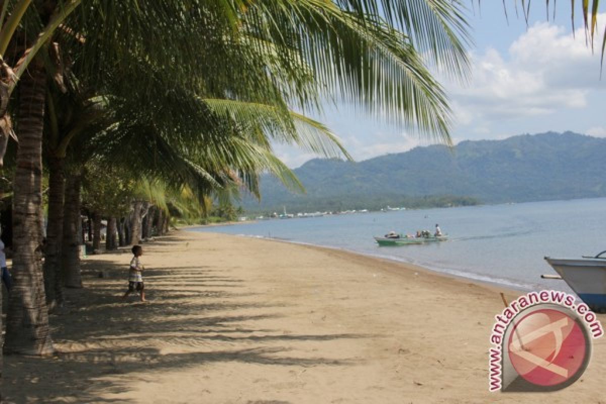 Warga diminta jaga lingkungan pesisir pantai Minahasa Tenggara