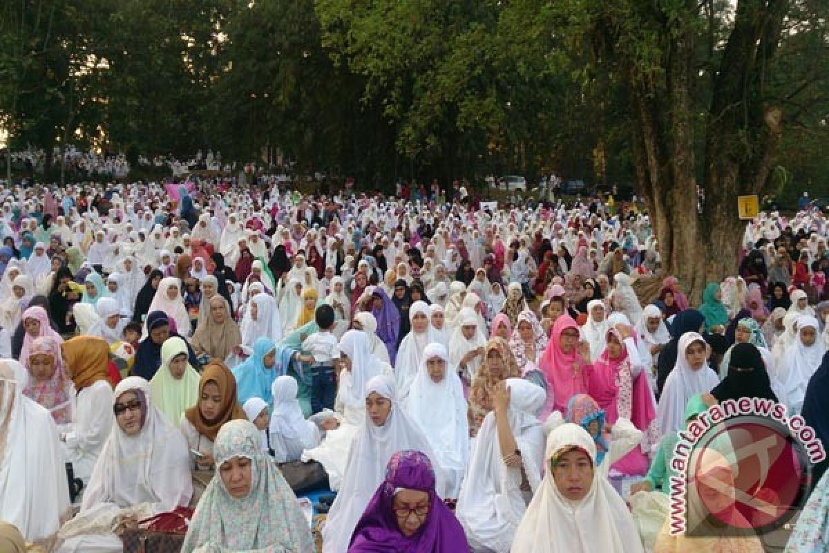 Shalat Id Dipusatkan Di Kebun Raya Bogor