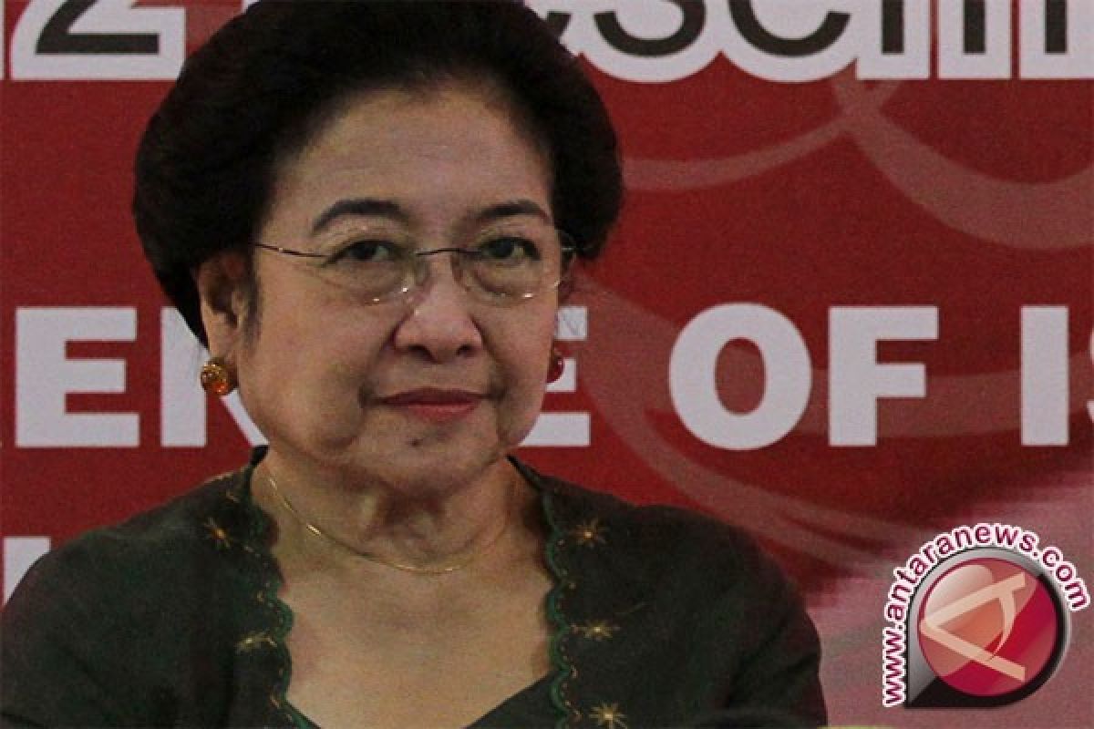 Megawati Ingatkan Calon Kepala Daerah Tidak Korupsi