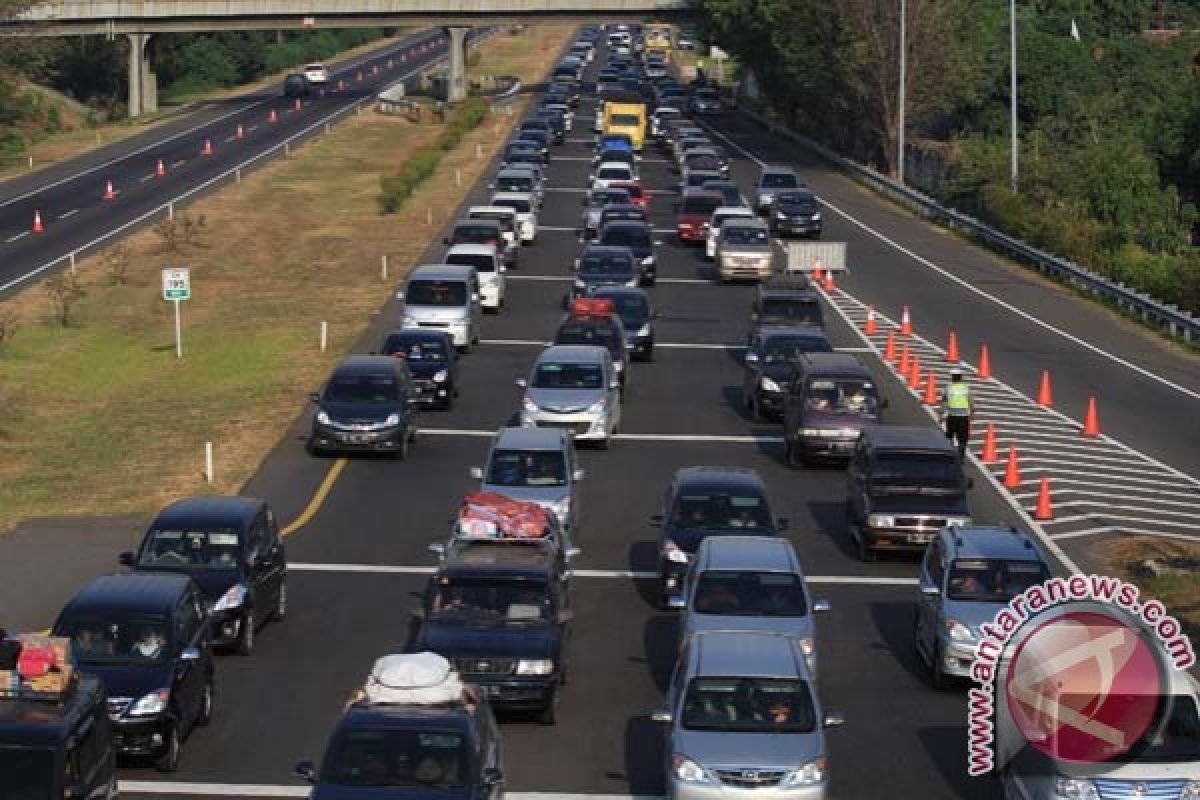 Arus balik di Tol Cipali padat