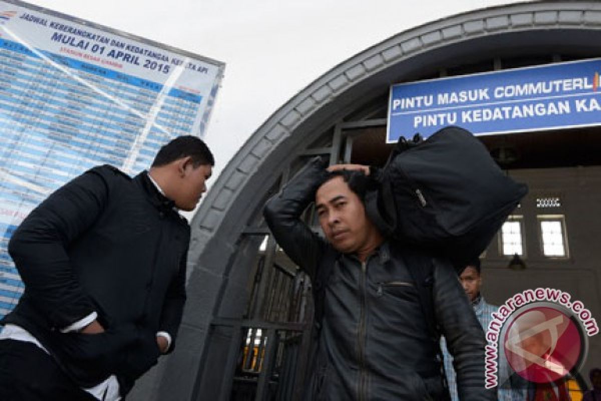 Arus balik Stasiun Senen diperkirakan masih meningkat