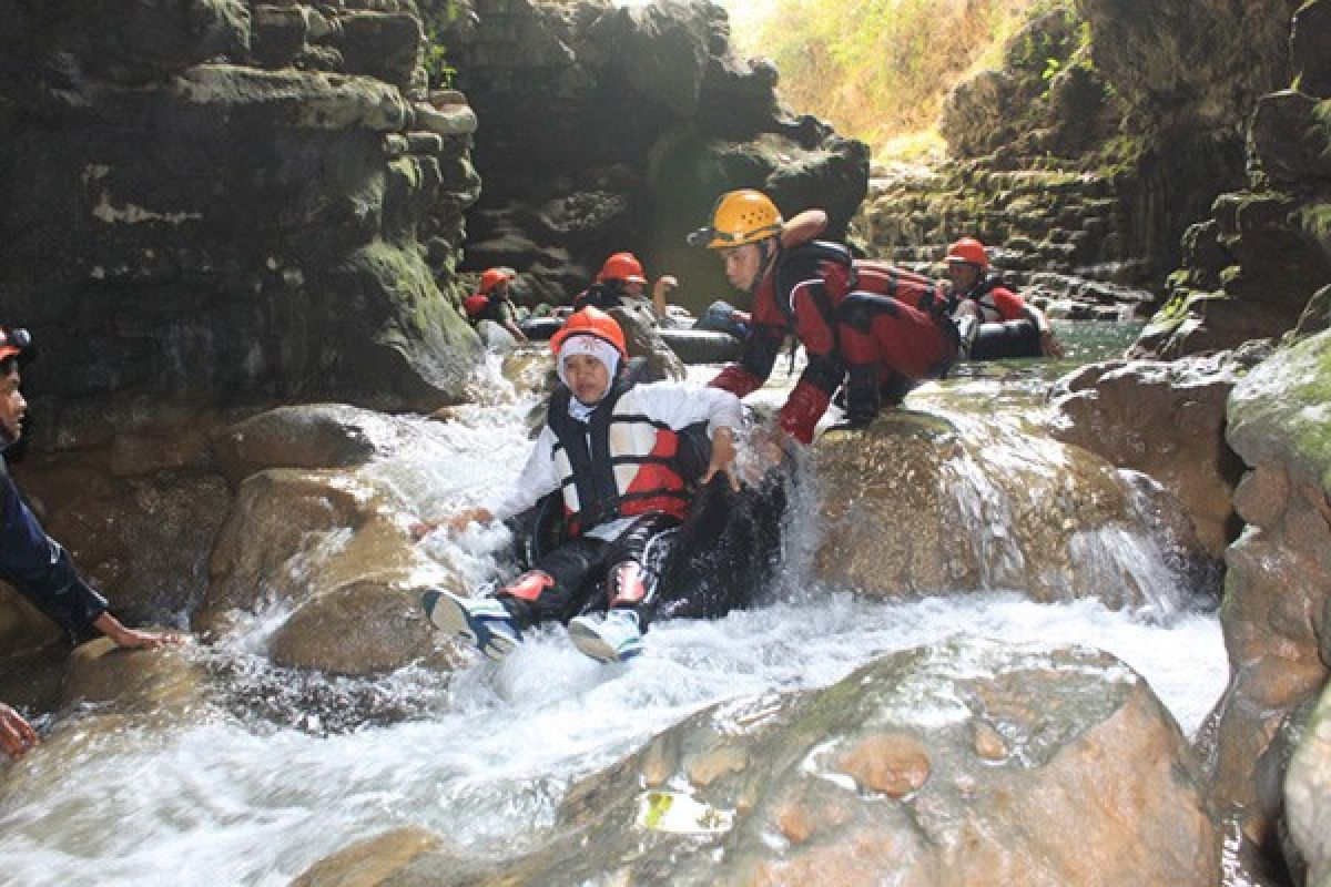 Gunung Kidul memungut retribusi wisata minat khusus