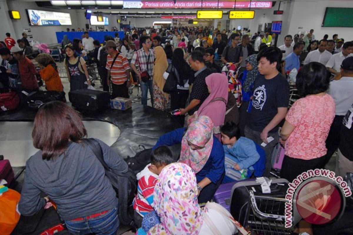 Hari ini puncak arus balik bandara Soekarno-Hatta