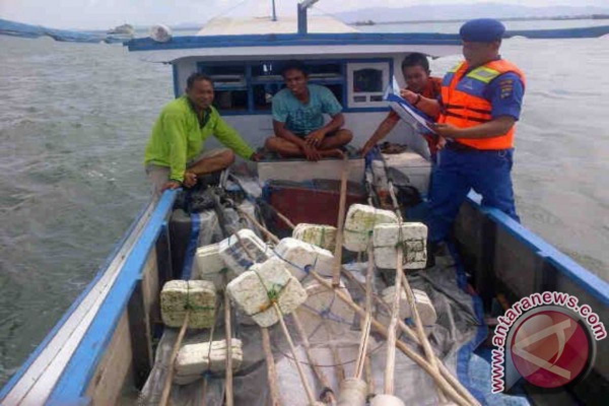 Polres Banjarbaru Patroli Cegah Penangkapan Ikan Ilegal