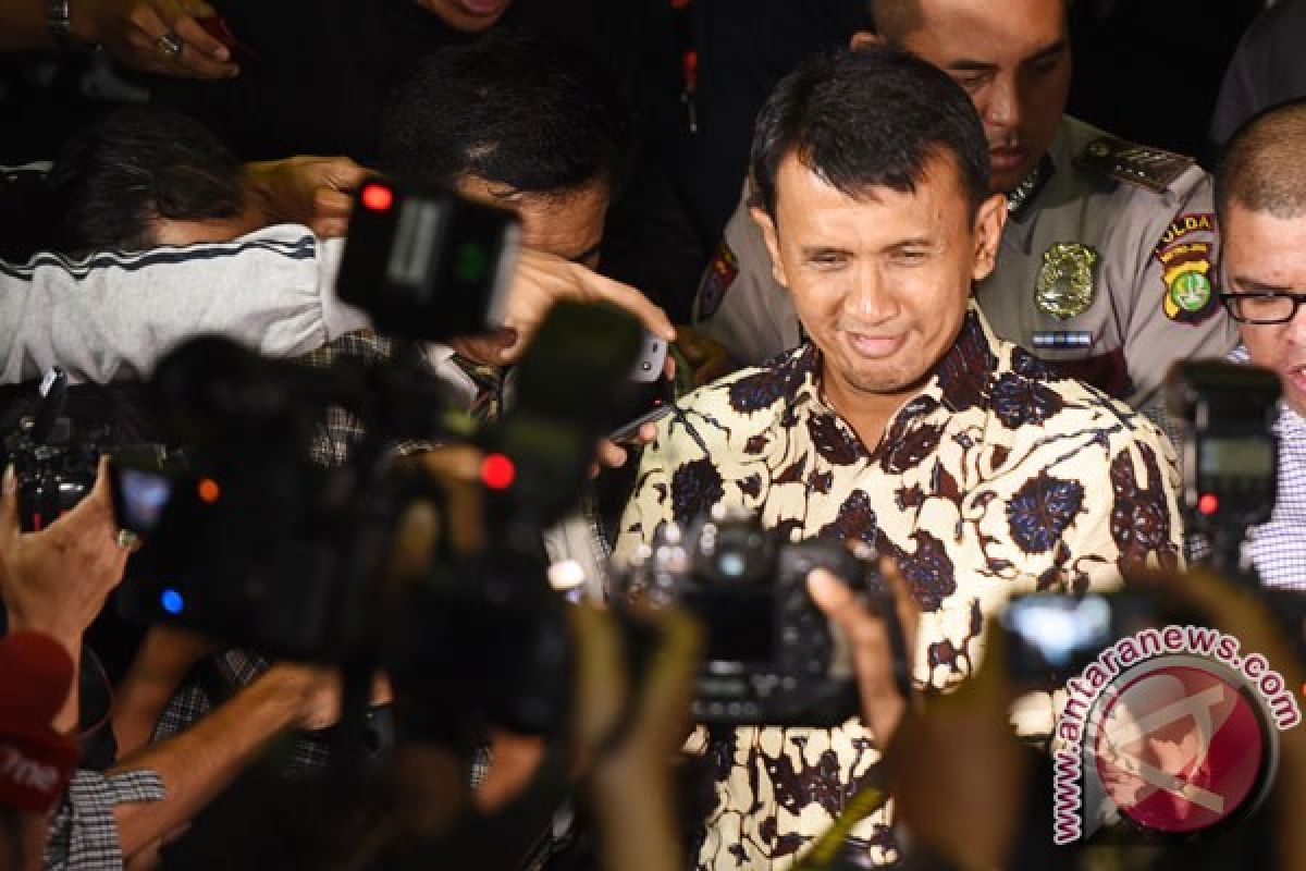 Gatot Pujo irit bicara usai 13 jam diperiksa KPK