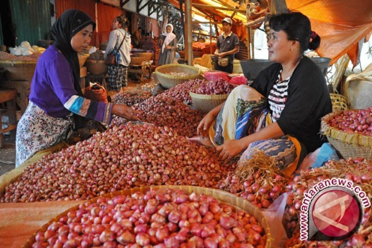 Harga bawang di Pangkalpinang naik