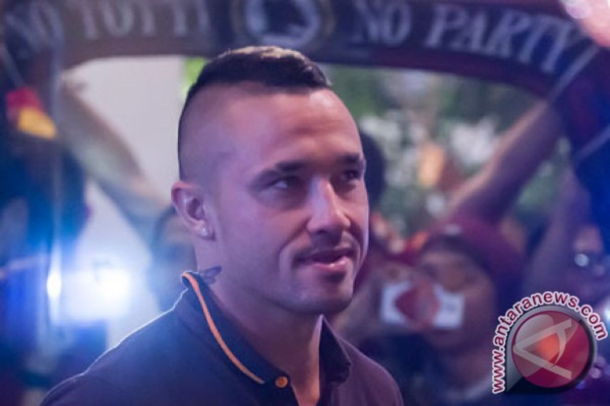 Tak dipanggil Belgia, Radja Nainggolan pensiun dari timnas