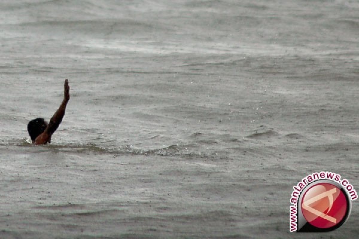 Dua Bocah Hanyut di Pantai Widara Payung