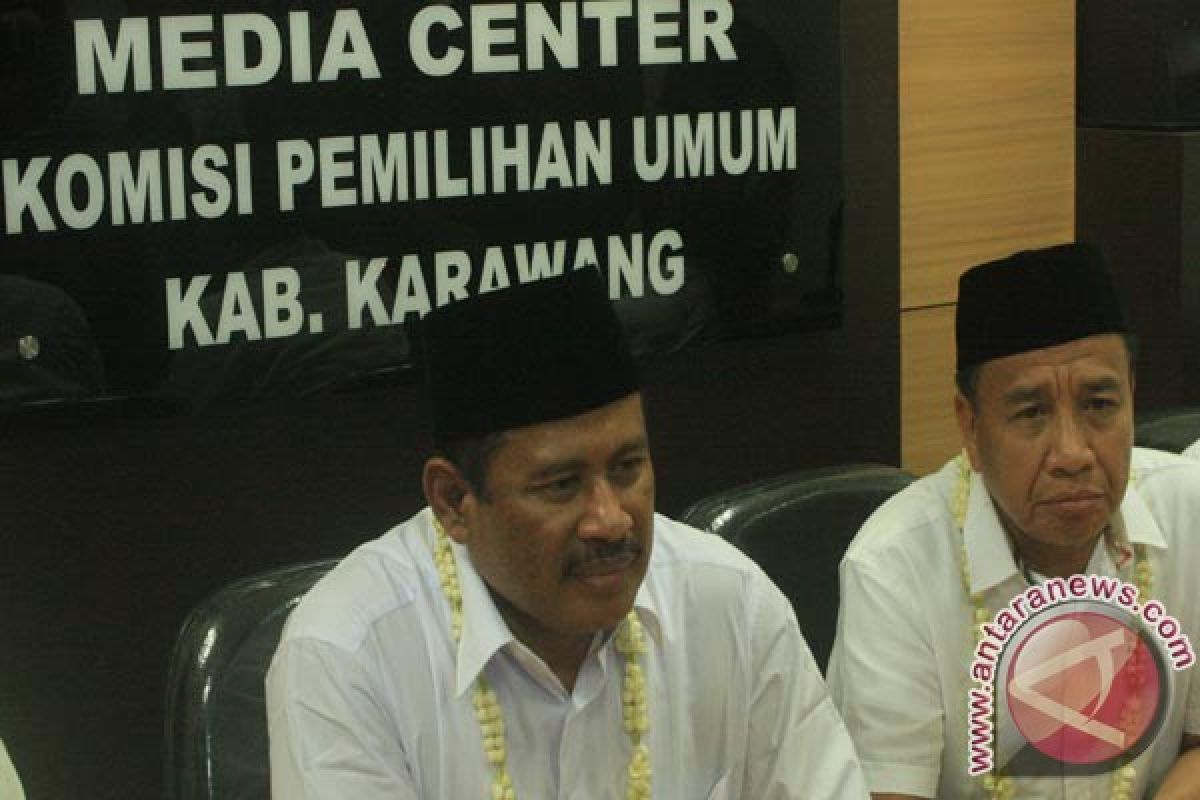 Pasangan Marjuki/Miing Mendaftar Ke KPU Karawang