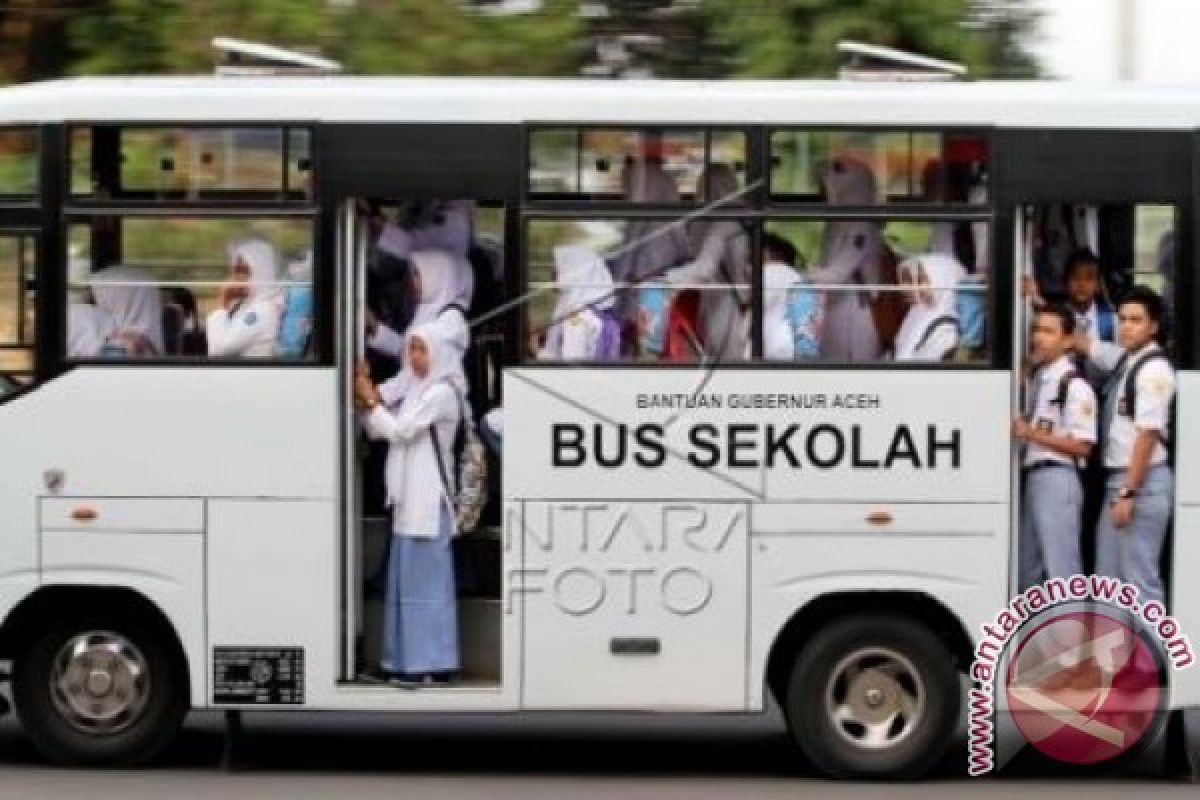 Sempat mogok, sopir bus sekolah di Simeulue kembali bekerja