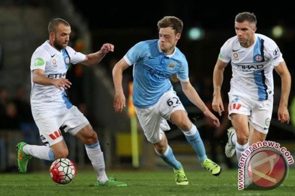 City cengkeram bakat muda Brandon Barker