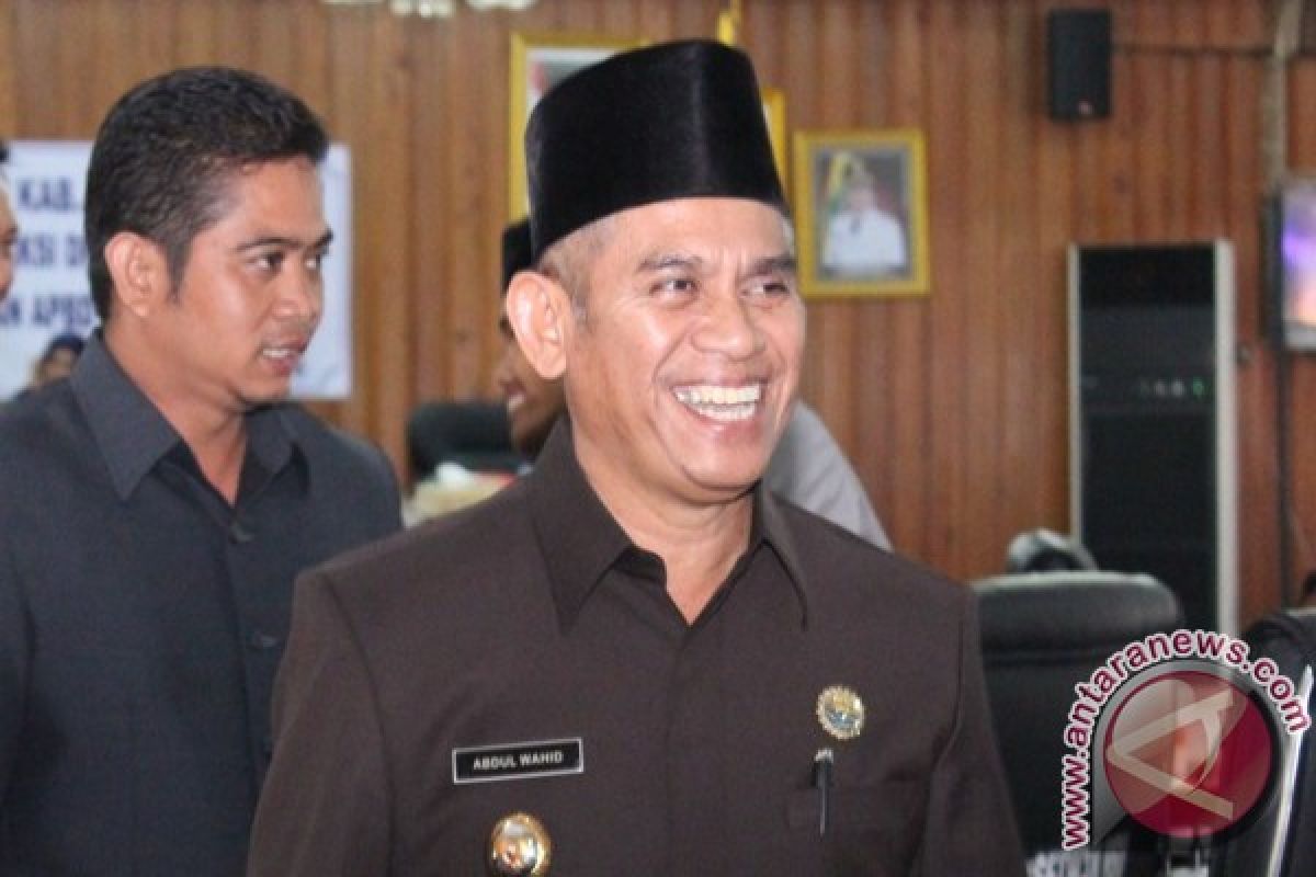 Bupati Larang PNS Ikuti Bimtek