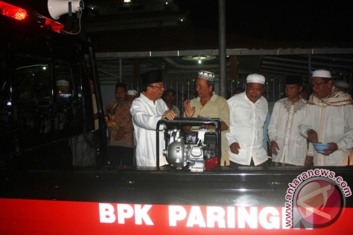 Bupati Berikan Bantuan Kepada BPK Paringin