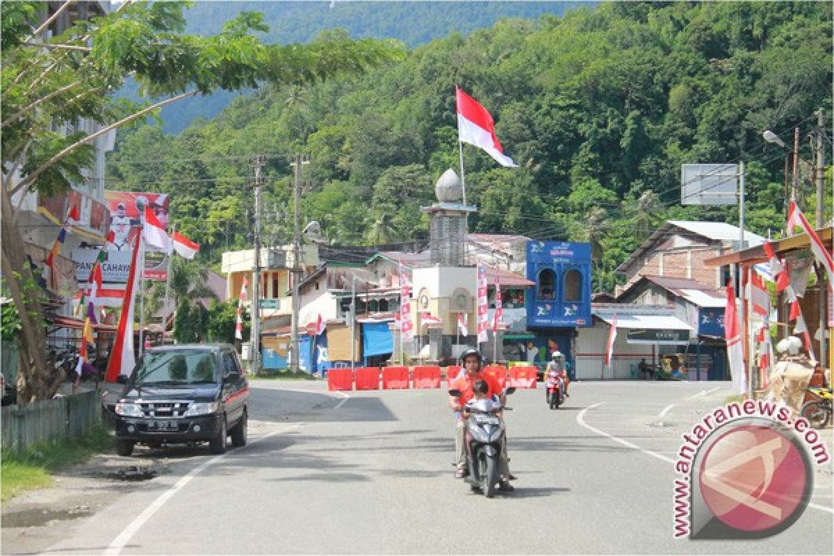  Kodim 0107/Asel Kibarkan 3200 Bendera Merah Putih