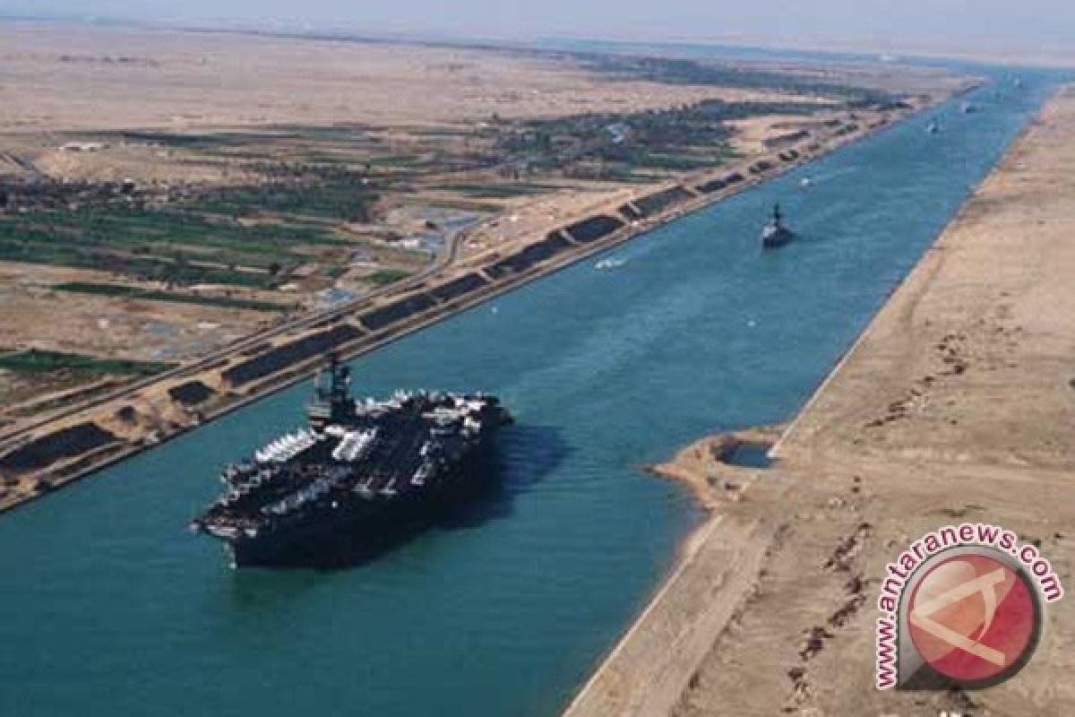 Jokowi Utus Alwi Shihab Hadiri Pembukaan Terusan Suez Baru