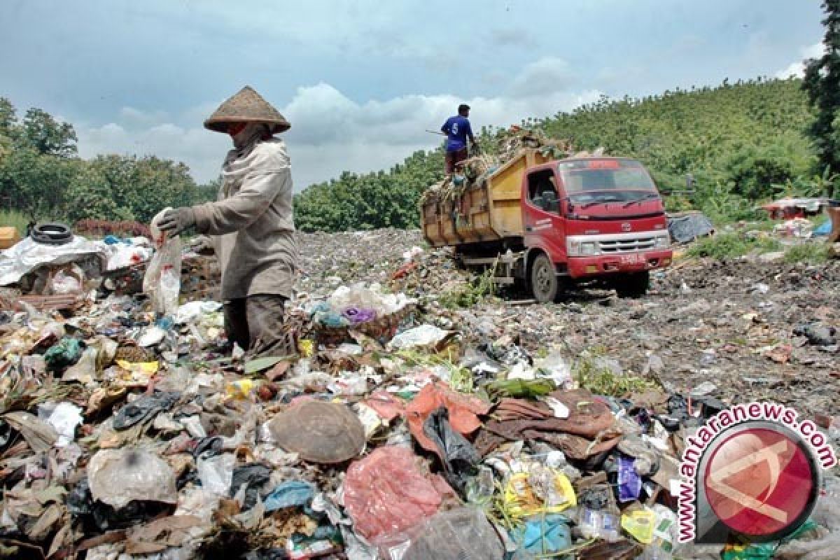 DLH Gorontalo Butuh 500 Tenaga Pengangkut Sampah