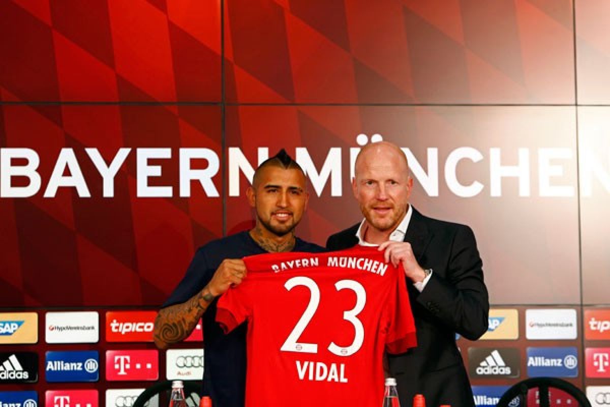 Arturo Vidal tetap bersama Bayern, Renato Sanches boleh pergi