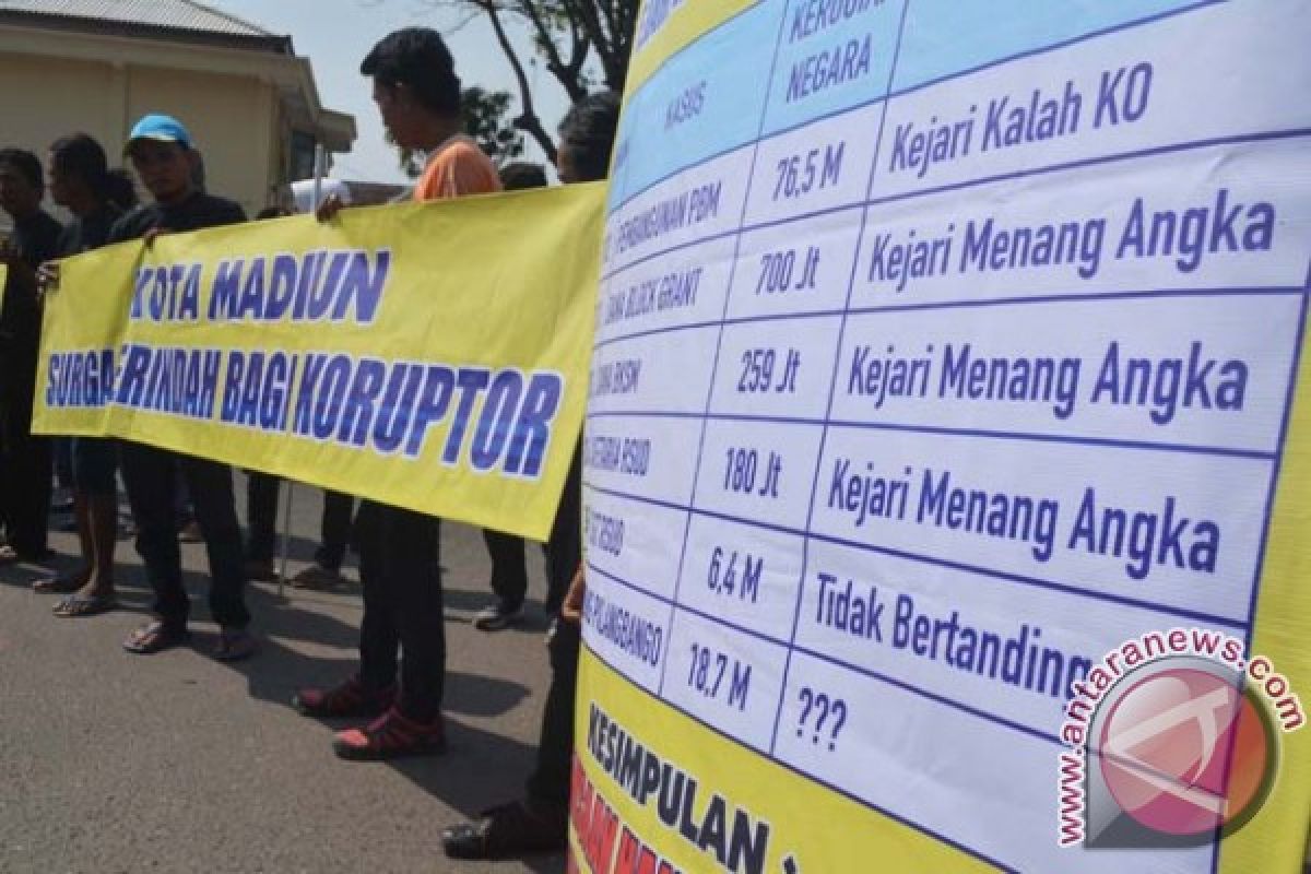 Mantan Sekwan Kota Madiun Divonis 16 Bulan