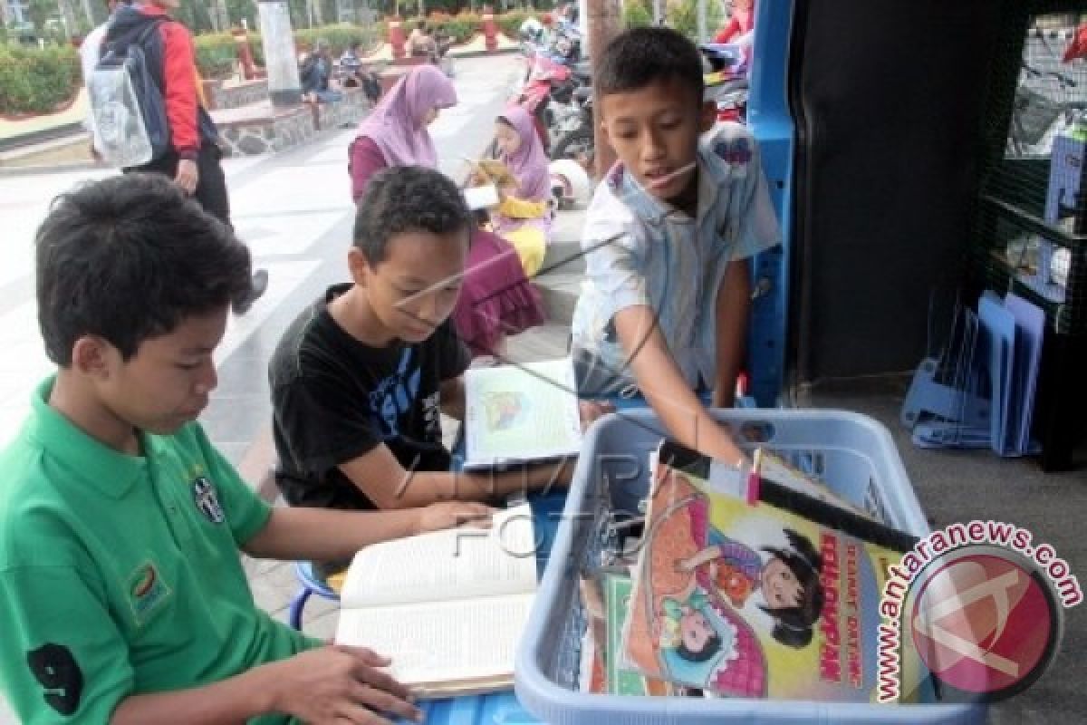 Ada 'Micro Library' Di Taman Bima Bandung 