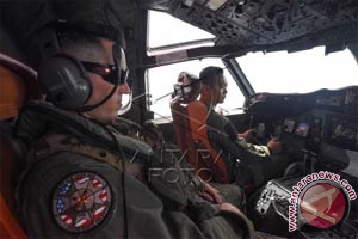 Helikopter AS Simulasikan SAR di Perairan Laut Jawa