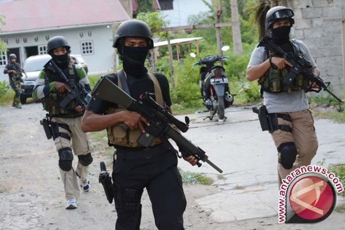 Densus 88 geledah rumah terduga teroris di Klaten