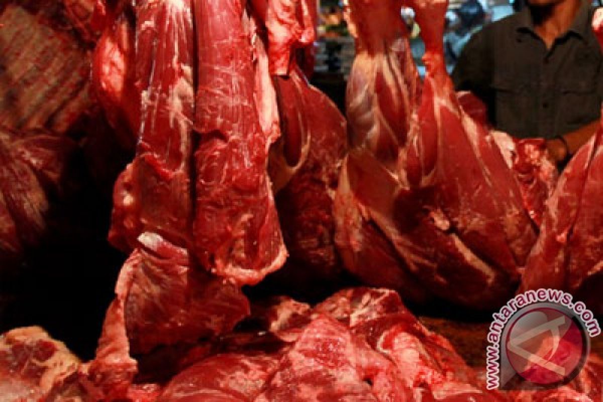 Bulog: stok daging cukup sampai usai Lebaran