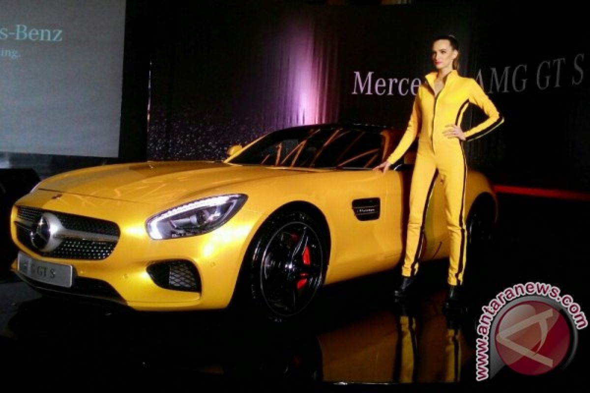 Mercedes-AMG GT juga diluncurkan hari ini