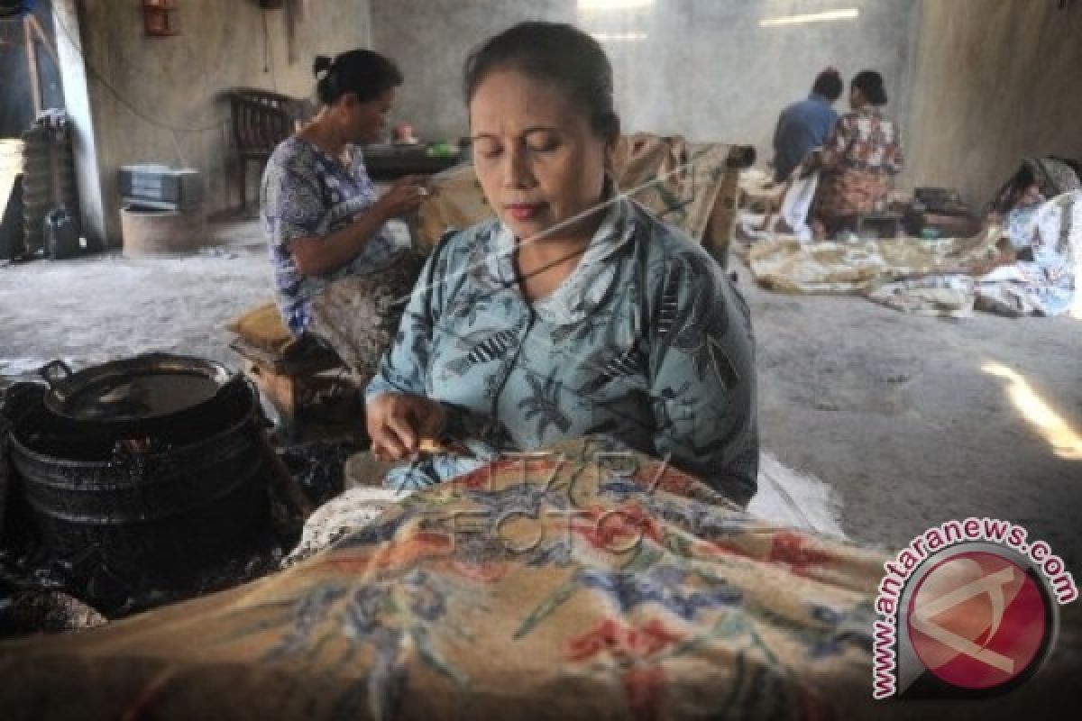 Batik Khas Kota Sukabumi Dikembangkan