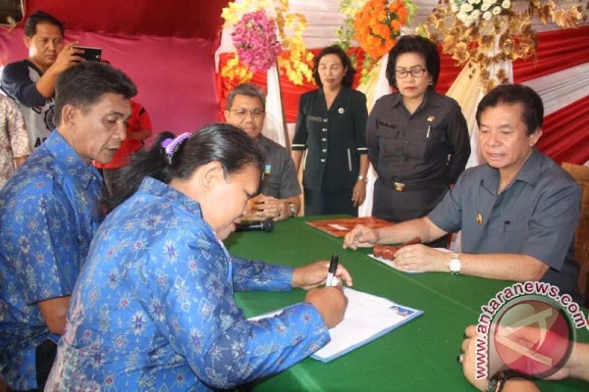 Bupati Minahasa Utara sahkan 66 pasangan suami istri 