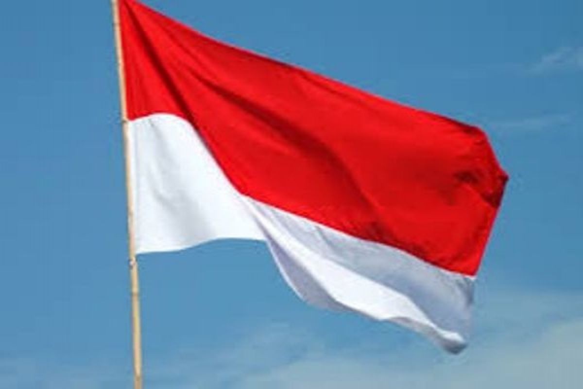 Pengibaran Bendera Merah Putih sebulan penuh di Makassar belum tersosialisasi