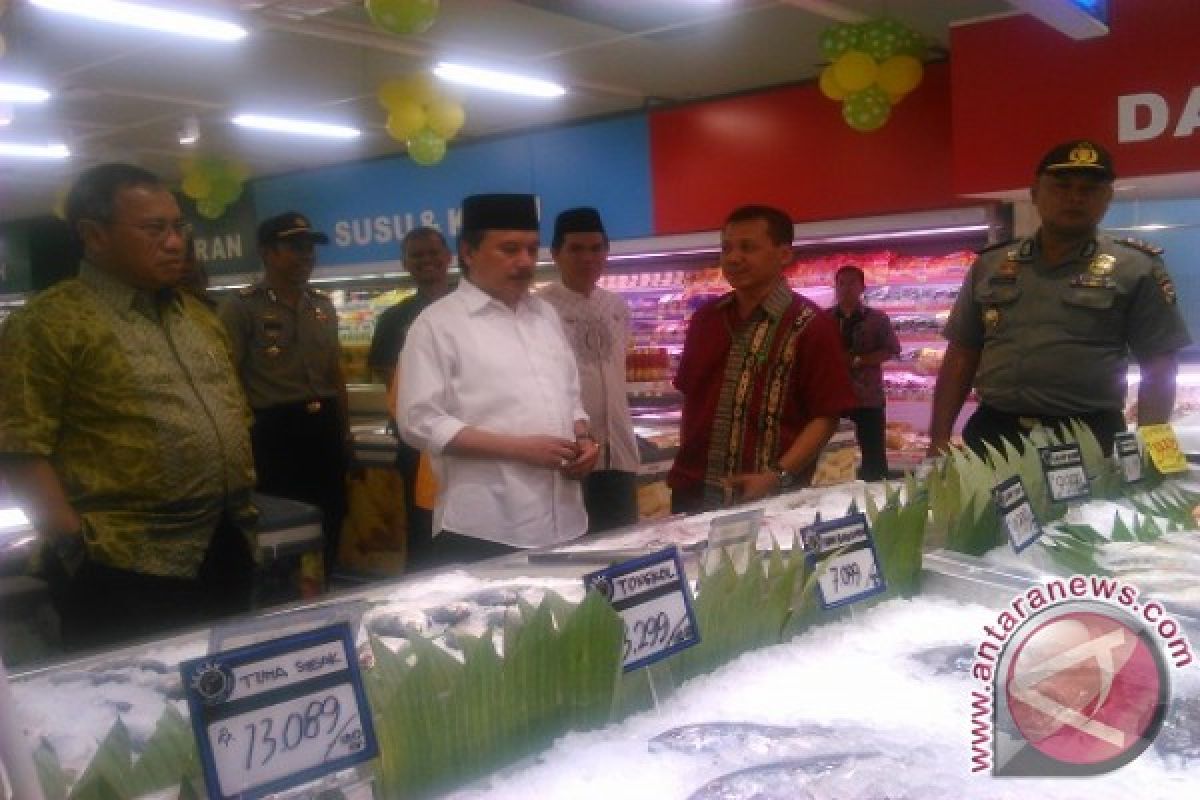 Giant Mataram Sajikan 75 Jenis Produk Lokal