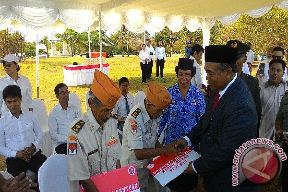 BUMN Bali Bedah 45 Rumah Veteran