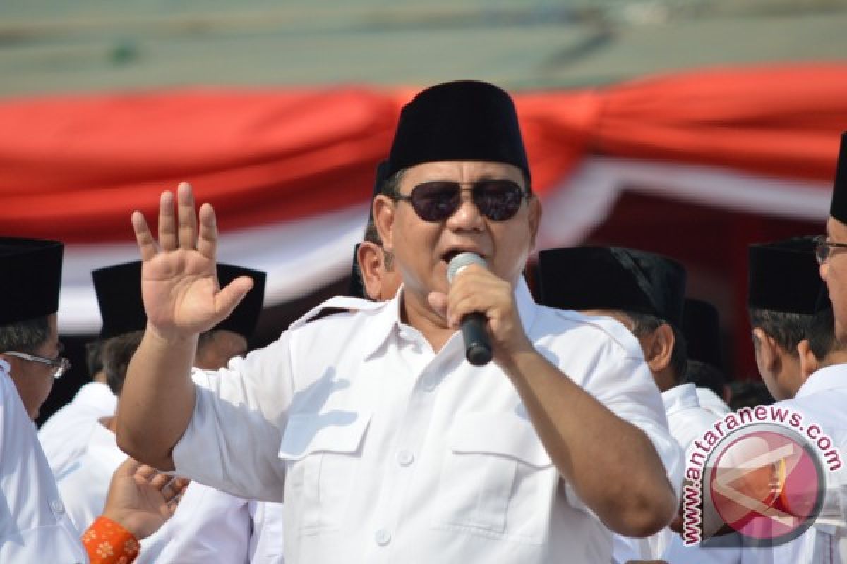 Prabowo: Kembali ke UUD 1945 asli