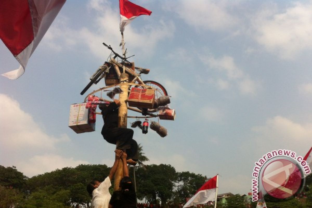 Capem Artha Graha Surabaya Gelar Upacara Bendera