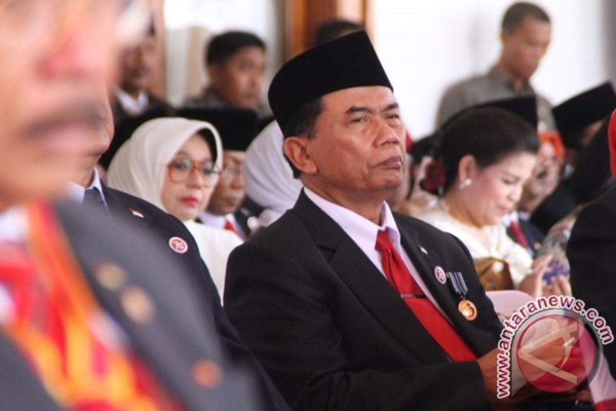 Rasiyo Bantah Tidak Bisa Lagi Maju Pilkada Surabaya