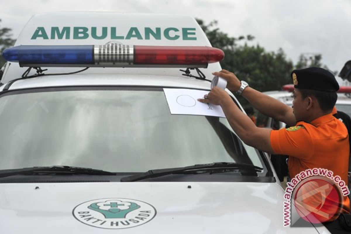 10 ambulans disiagakan di Gereja Santa Maria Surabaya