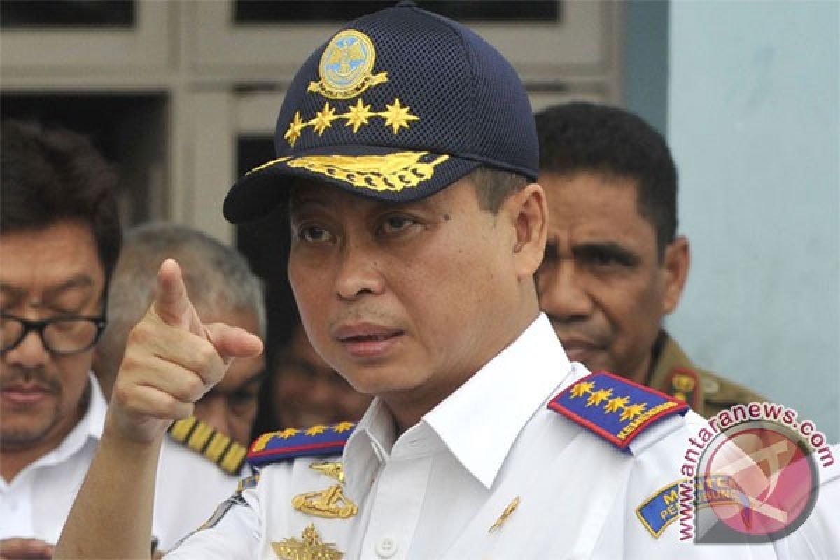 President Jokowi urges transportation minister, governor to avert accidents