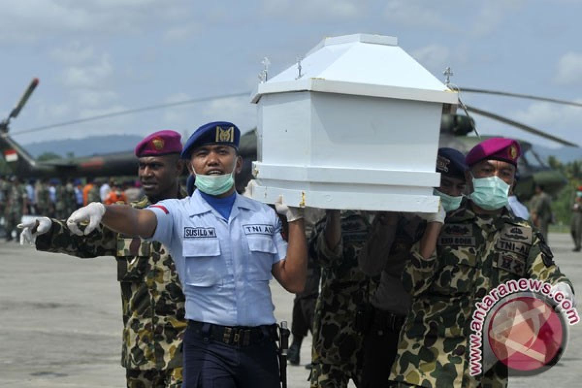 Empat jenazah korban ATR 42 Trigana Air diserahkan ke keluarga