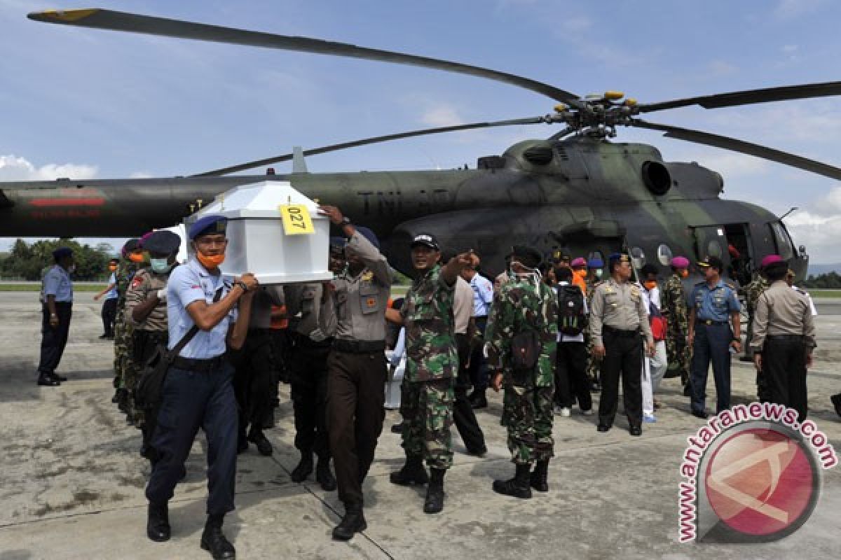 All bodies of Trigana crash victims arrive at Bhayangkara Hospital