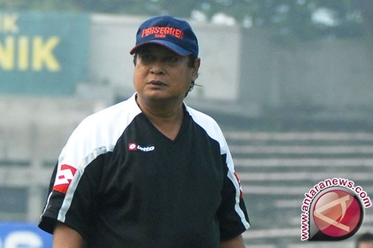 Pelatih Arema Cronus Suharno meninggal dunia