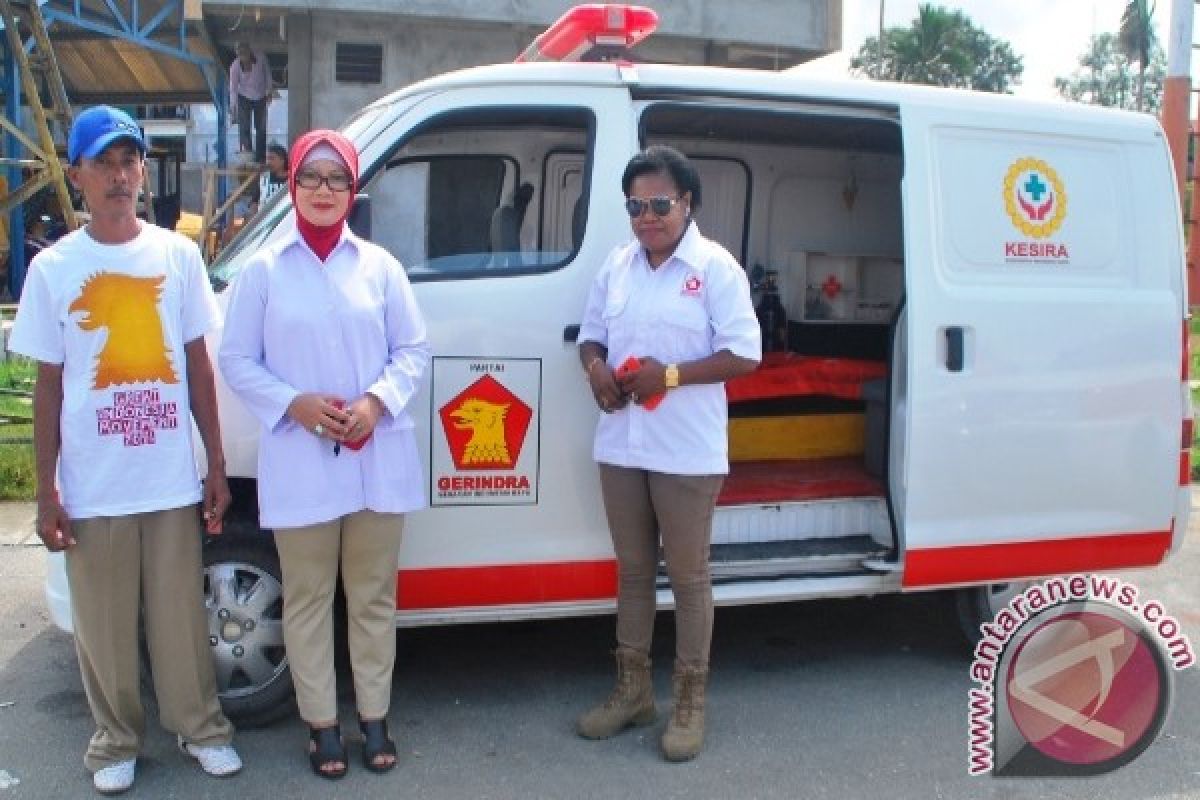 Gerindra Papua bantu tiga  ambulans evakuasi korban Trigana Air