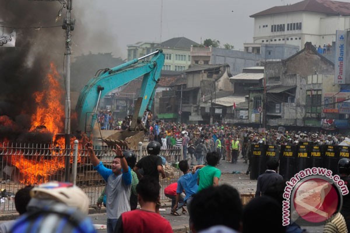 Polda Metro akan tindak tegas perusuh Kampung Pulo