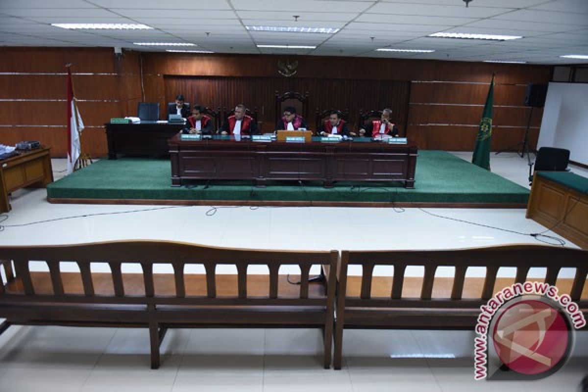 OC Kaligis tolak hadiri sidang pembacaan dakwaan