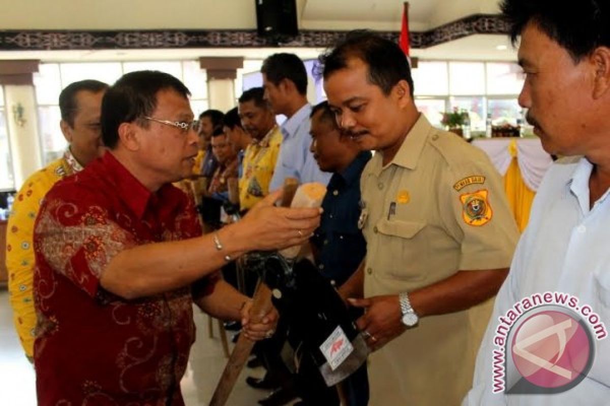 Bupati Dairi Ajak Hidupkan Gotong Royong