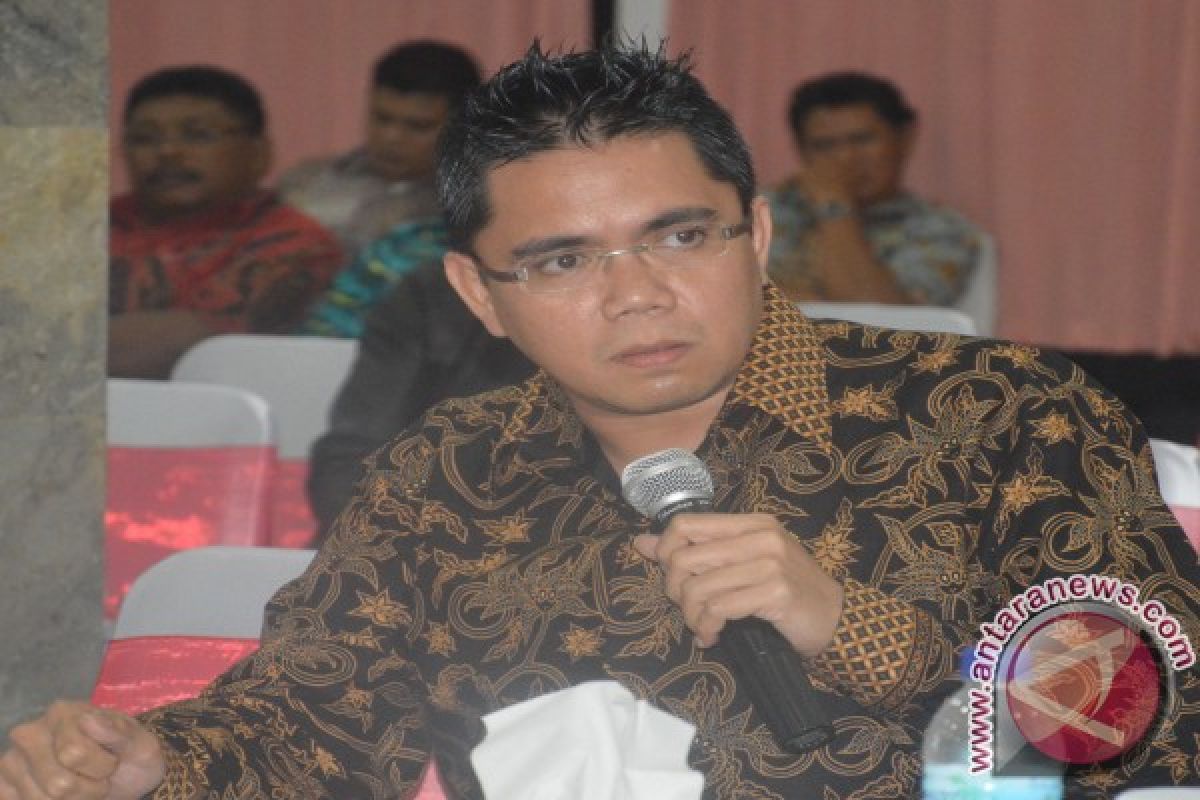 Arteria Dahlan ingin bawaslu hadirkan penyidik berpengalaman