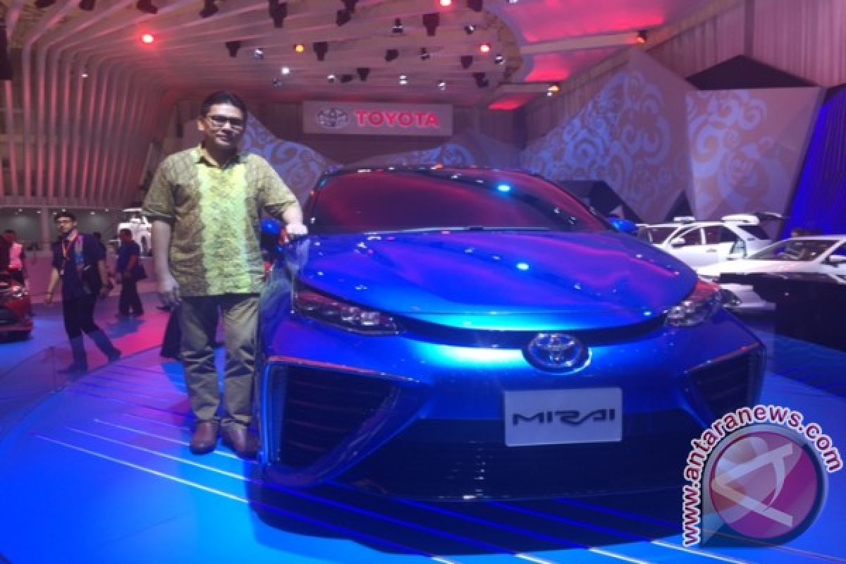 Toyota kenalkan Mirai berbahan bakar hidrogen